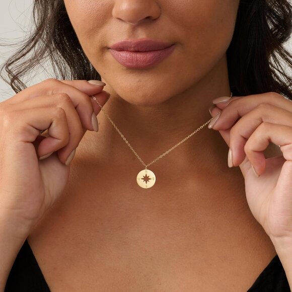 ⚡Gold Compass Pendant Necklace for Women Travel Adventure Jewelry Gift Idea - Picture 2 of 8